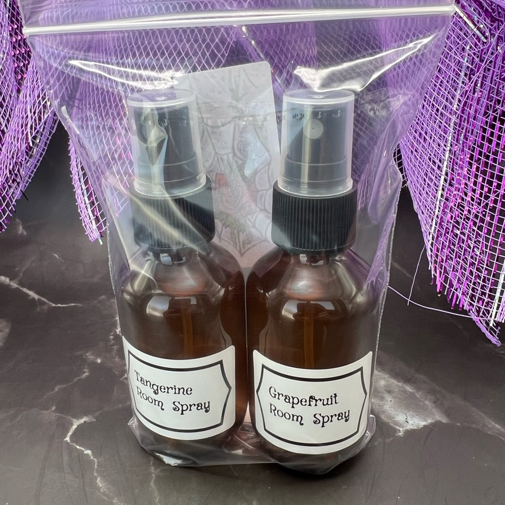 Grapefruit and Tangerine Room Spray Set - Picture 3 of 6